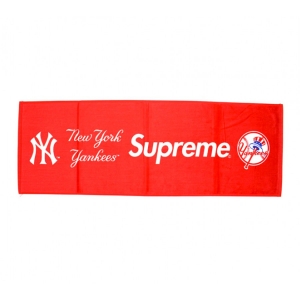 Supreme New York Yankees Towel (Red)